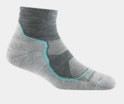 Darn Tough Women's Light Hiker 1/4 Light Cushion