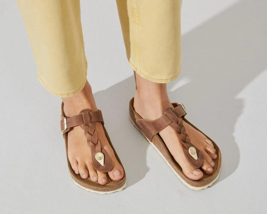 Birkenstock Women's Gizeh Braided Oiled Leather Sandal 5 Birkenstock Women's Gizeh Braided Oiled Leather Sandal - Image 3