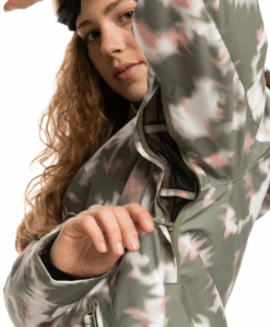 Roxy Women's Jet Ski Insulated Jacket -KUHL Sales jetskib