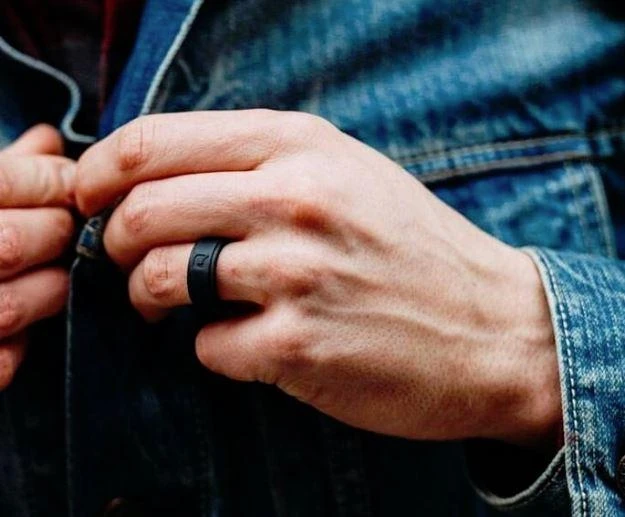 Men's Black Step Edge Q2X Silicone Ring 4 Men's Black Step Edge Q2X Silicone Ring - Image 2